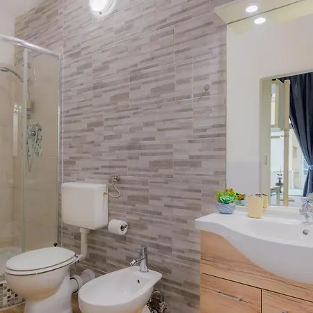 Appartamento Loft Lungarno, 2 Steps To Ponte Vecchio, No Ztl Firenze
